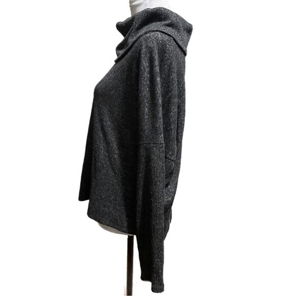 BCX Textured Cowl Neck Long Sleeve Sweater Junior’s Size Large or 11-13 - Picture 3 of 5